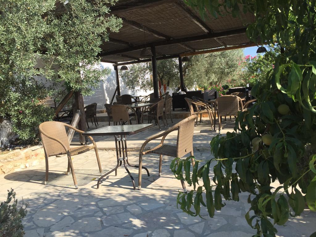 Hani Inn Ligourio Exterior photo